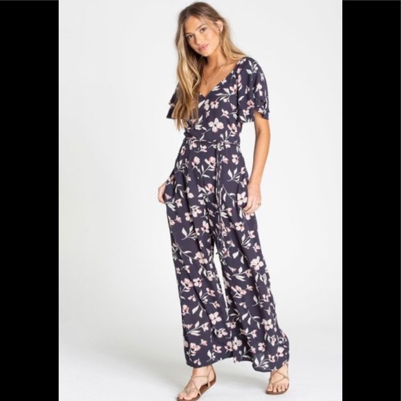 Billabong Pants - 🤍Billabong Fluttering Heart Floral Jumpsuit